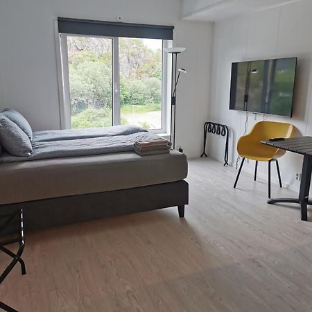 Lofoten Studio Apartment, Vestermyrveien 11 סבולבאר מראה חיצוני תמונה